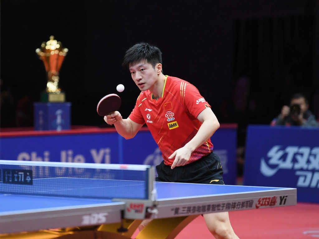 【投票】杨毅评王楚钦：过去无三大赛冠军，难登世界第一宝座